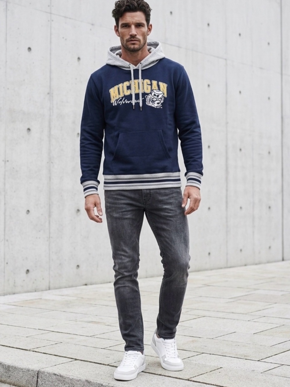 Mitchell & Ness Michigan Wolverines Navy Arched Fleece Pullover Hoodie Size XL - Picture 1 of 16